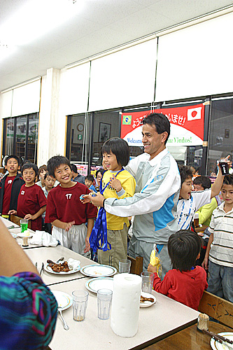 http://brasil-navi.net/images/blog/edvaldo/IMG_8421.jpg
