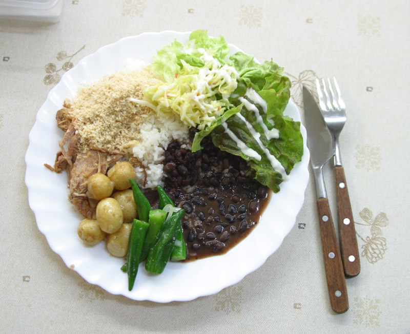 http://brasil-navi.net/images/blog/plaza/Comida2.jpg